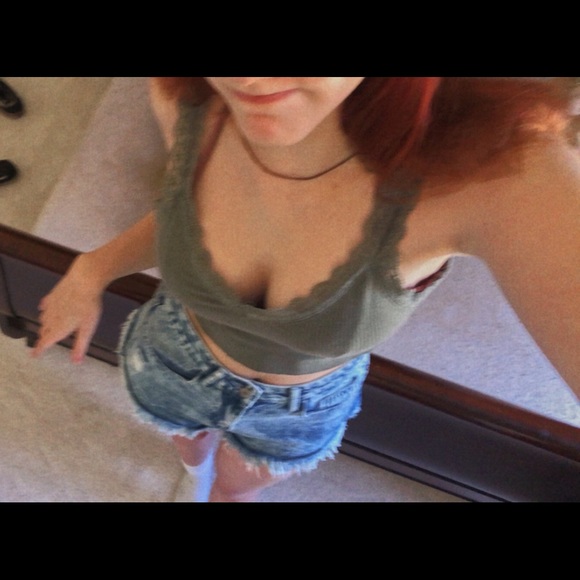 Meet your Posher, Emily - Picture 13 of 14